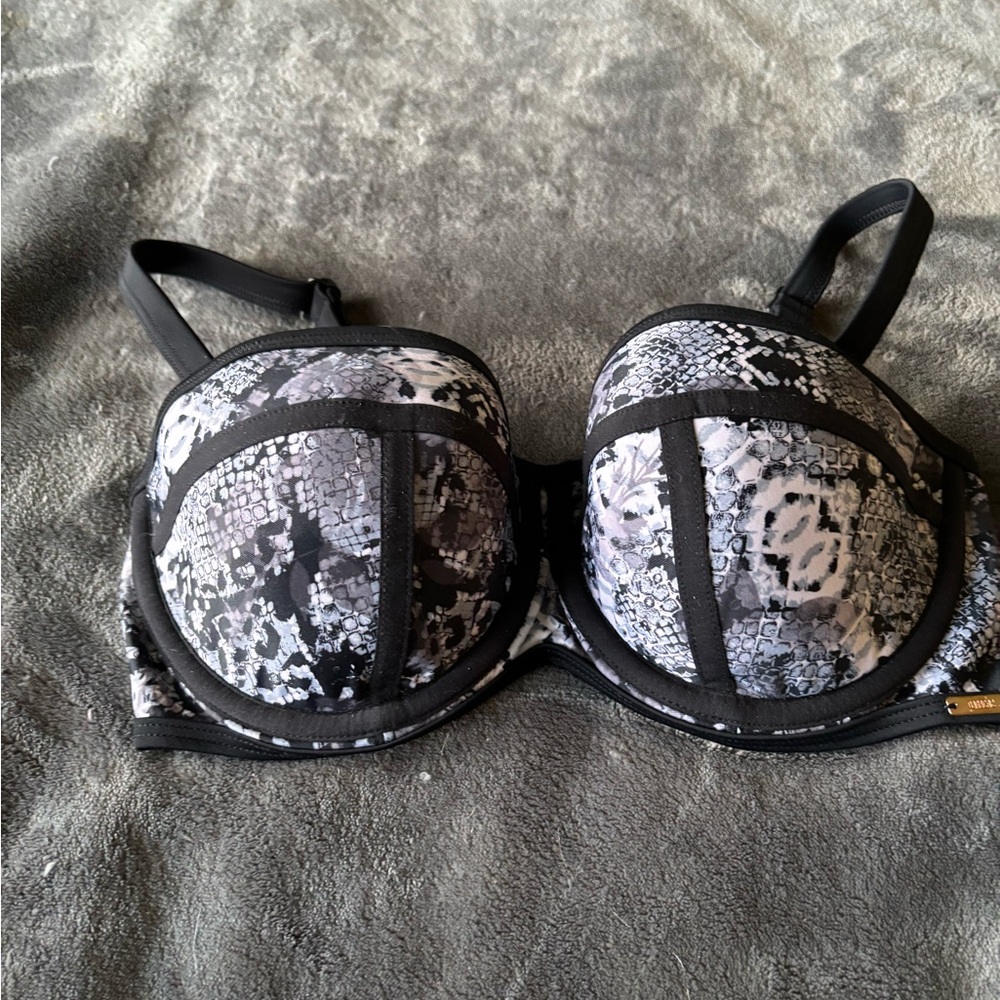 Panache Swim Black/Gray/White Full Support Underwire Molded Cups Swim Bra Sz 28E